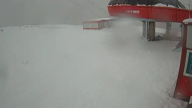 Erciyes beyaza büründü