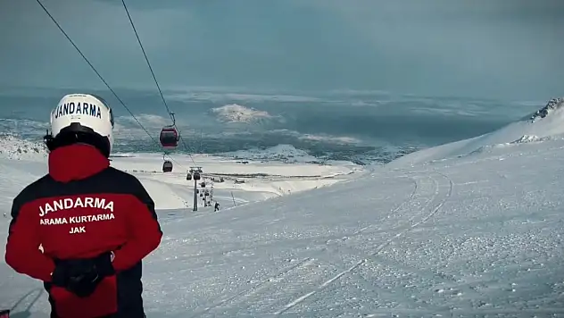 Erciyes'te 7/24 Nöbet: JAK Timleri Görev Başında