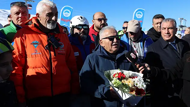 Erciyes'te kayak sezonu açıldı