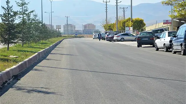 Ereğli Belediyesi'nden Hastane Yolu'na Sıcak Asfalt
