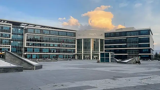 Eski genel sekreterin yargılanması süreçte