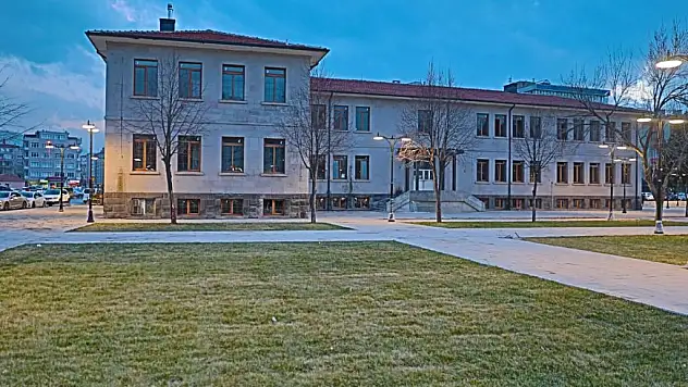 Eski Nazmi Toker Okulu kültür sanat merkezi olacak