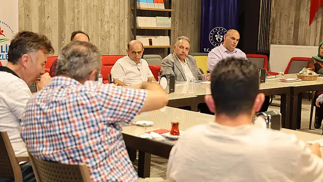 ESNAF BULUŞMALARI KALDIĞI YERDEN YENİDEN BAŞLADI