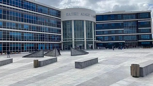 Evinde misafir ettiği şahsın telefonunu yağmadan yargılanan şahsa 8 yıl 4 ay hapis