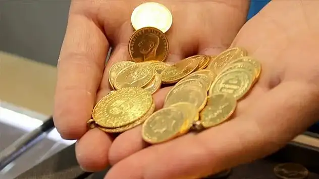 Faiz kararının  ardından döviz ve altın fiyatları yükseldi