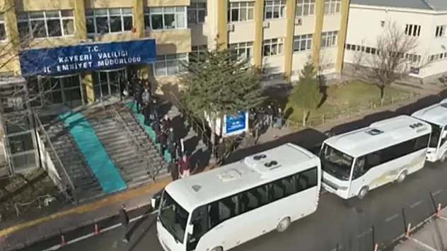 FETÖ operasyonunda gözaltına alınan 54 şüpheli tutuklandı