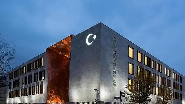 Frankfurt başkonsolosluğuna işgal girişimi