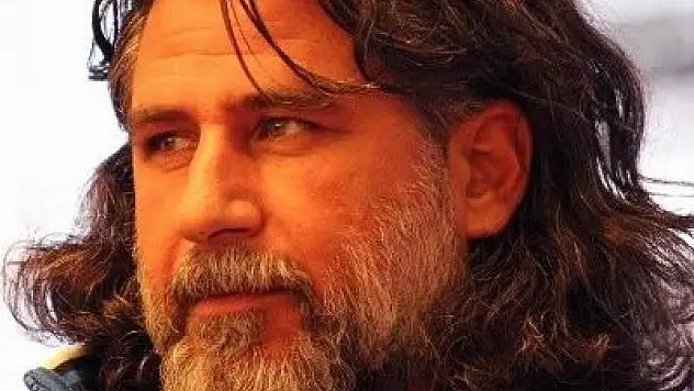Gazeteci Azim Deniz Servise Alındı