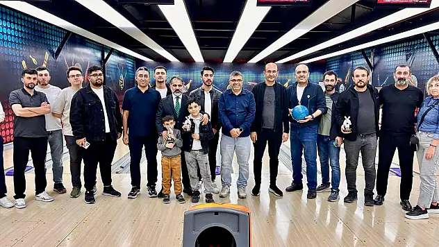 Gazeteciler piste çıktı