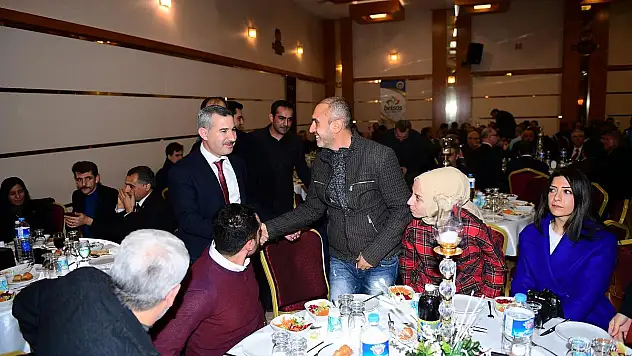 'Gazetecilik Mesleği, Onurlu Bir Meslektir'