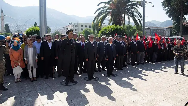 GAZİLER GÜNÜ TÖRENLE KUTLANDI