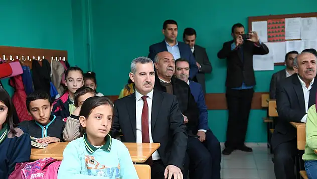 'Gelişen Toplumların Temelinde Bilgi ve Eğitim Vardır'