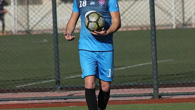 Genç futbolcu trafik kazasında yaşamını yitirdi