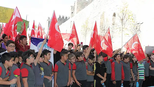 GENÇ KAYMEK'TEN ASKERİMİZE SELAM