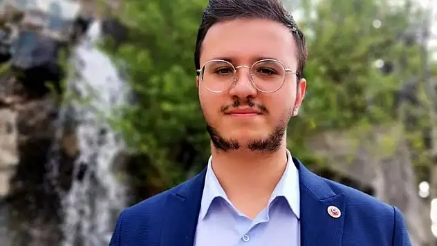 GENÇLER İLETİŞİM  ÇAĞINDA  TEKNOLOJİYE ERİŞEMİYOR