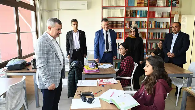 'Gençlerimizi İyi Bir Geleceğe Hazırlamak Asli Görevimiz'