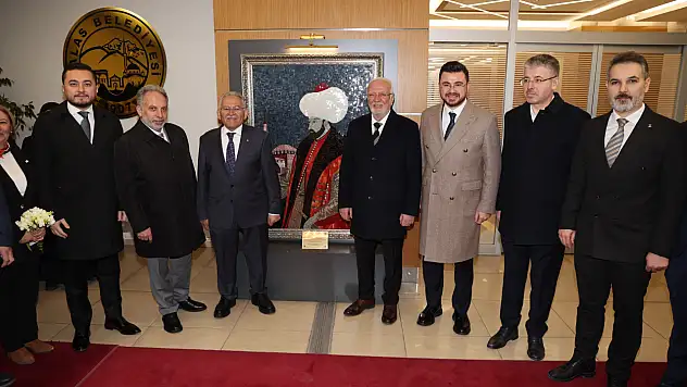 Genel Başkan Vekili Elitaş'tan Talas Belediyesi'ne Övgü