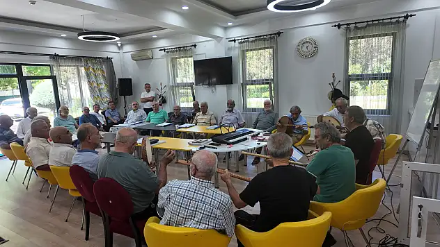 Gönül Belediyeciliğinin En Güzel Ezgisi: Ulu Çınarlar korosu