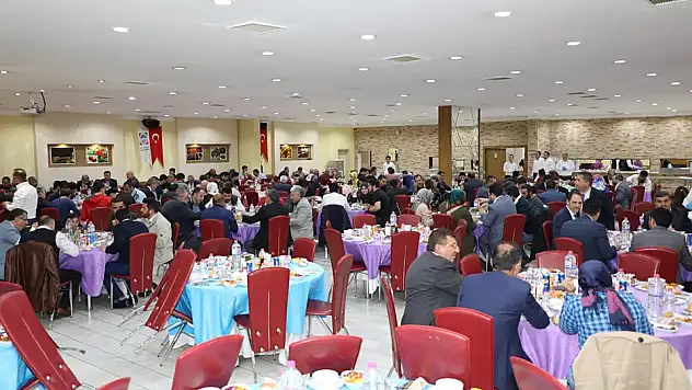 'Gönüller iftar yemeğinde buluştu'