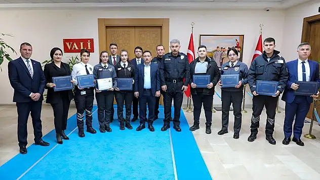 Güven Timlerine Başarı Belgesi
