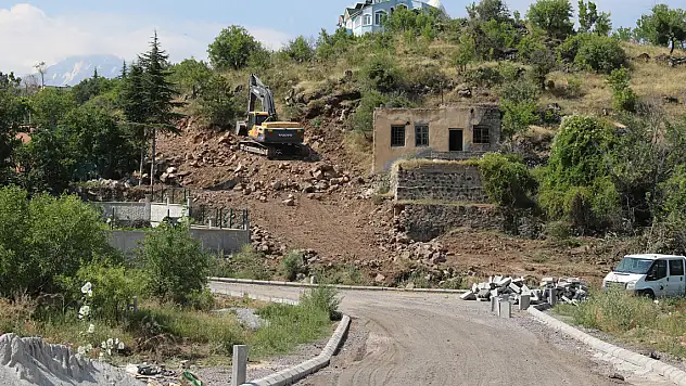 HACILAR'DA ULAŞIM AĞI MODERNLEŞİYOR