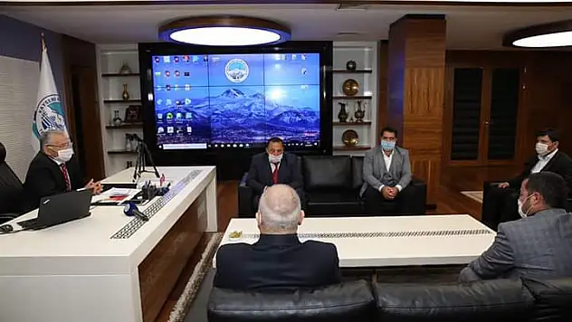 Hal açılış saatleri değişti