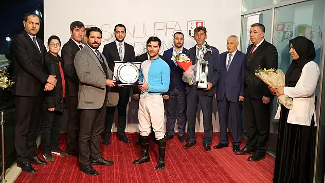 HALİLİYE BELEDİYE BAŞKANLIĞI KOŞUSU'NU PİRSUS KAZANDI