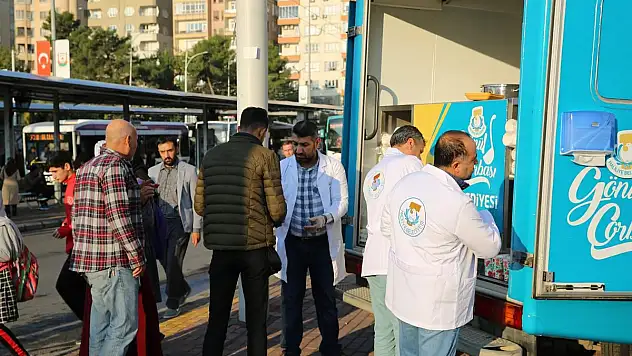 HALİLİYE BELEDİYESİNDEN SICAK ÇORBA İKRAMI