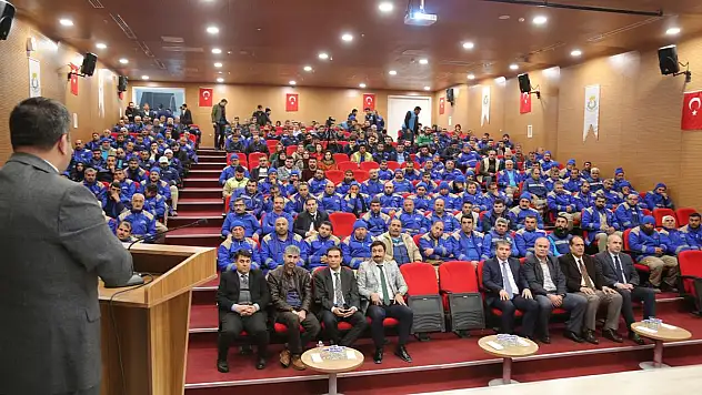HALİLİYE BELEDİYESİNDEN TÜM PERSONELİNE EĞİTİM SEMİNERİ