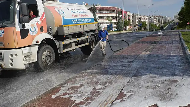 HALİLİYE'DE BAYRAMDA DA SALGINLA MÜCADELE DEVAM EDİYOR