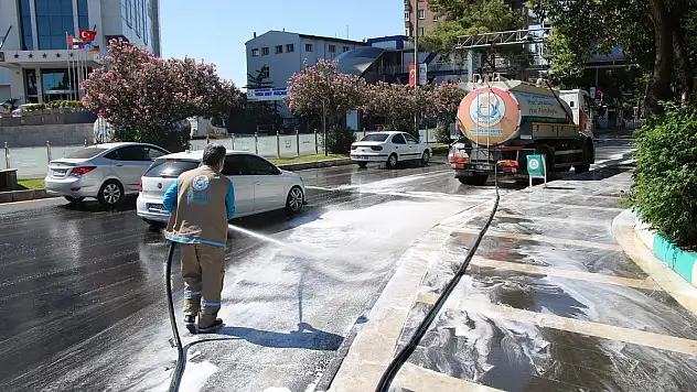 HALİLİYE DE Dezenfekte çalışmaları devam ediyor
