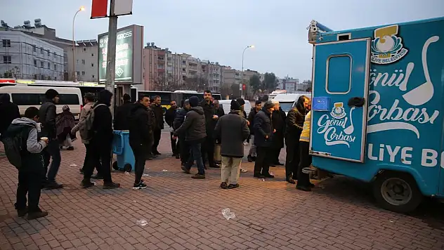 HALİLİYE, SOĞUK HAVALARDA VATANDAŞLARIN İÇİNİ ISITIYOR