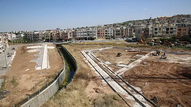 HALİLİYE YENİ PARKLARINA KAVUŞUYOR