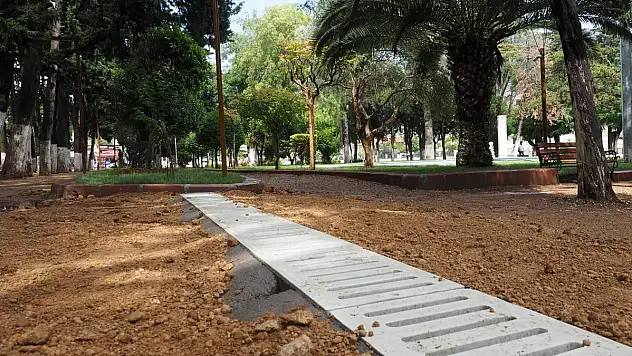 Hatay da yağmur suyu drenaj çalışmaları