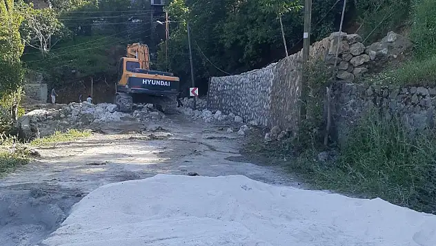 Hatay Yaylacık da taş duvar çalışmaları