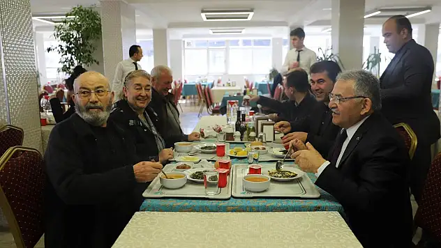 HAYIRSEVER İLE BAŞKAN FARKI