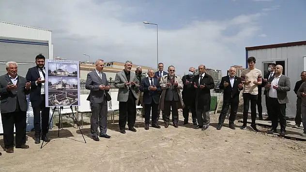 HAYIRSEVER İŞBİRLİĞİNDE YAPILACAK CAMİNİN TEMELİ ATILDI