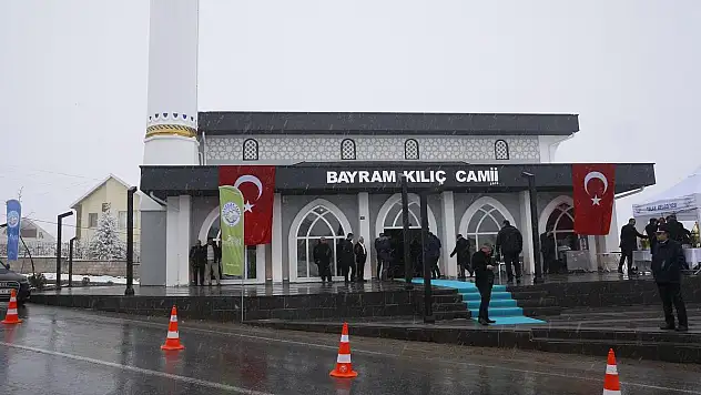 'HAYIRSEVERLERİMİZLE GURUR DUYUYORUZ'