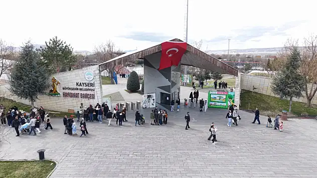 Hayvanat Bahçesi'ne bayramda 40 bin ziyaretçi