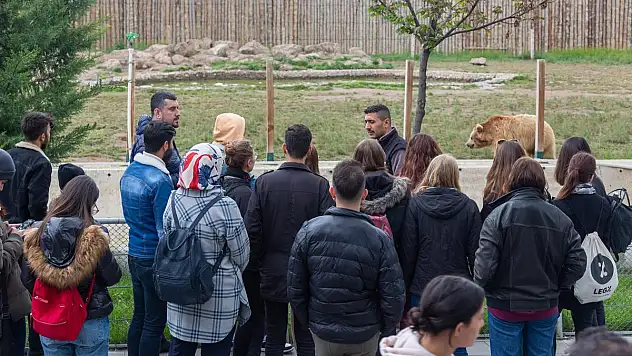 HAYVANAT BAHÇESİ VETERİNER HEKİMLERİNİN İLGİSİ BEĞENİ TOPLADI