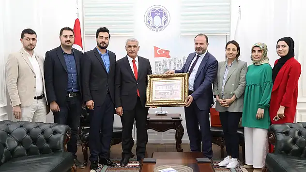 'HEPİMİZİN ORTAK AMACI, İNSANA VE İNSANLIĞA HİZMET ETMEKTİR'