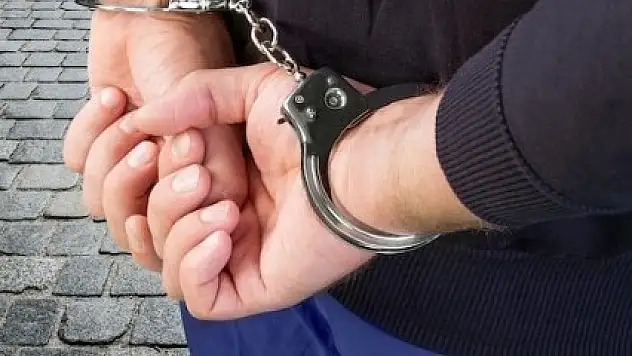 Hırsızlık hükümlüsü yakalandı