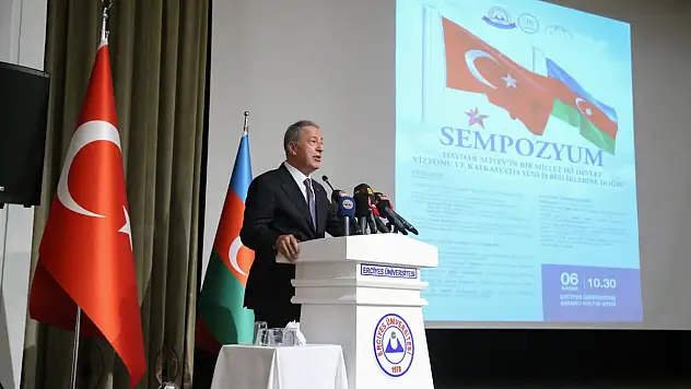 Akar, Lösemili Çocuklarla Buluştu