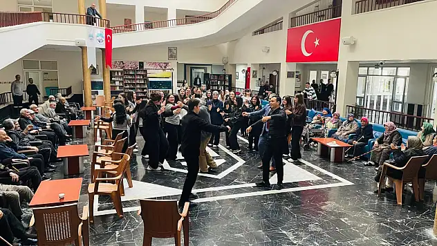 Huzurevinde Bayram Sevinci: Gençlerden Ulu Çınarlara Anlamlı Ziyaret