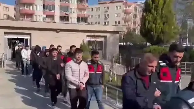 İçişleri'nden 75 Siber'göz'altı!