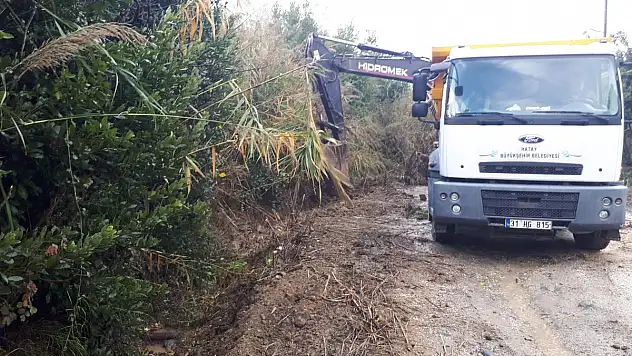 İL GENELİNDE KANAL VE IZGARALAR TEMİZLENİYOR