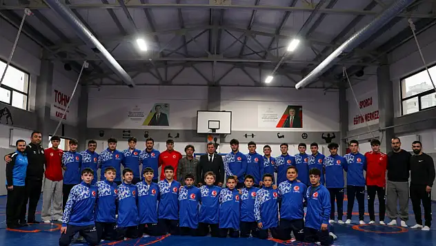 İl Müdürü Kabakcı güreş sporcularıyla buluştu