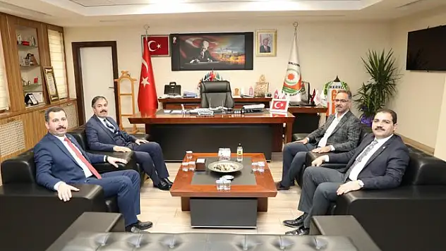 İLÇE BELEDİYE BAŞKANLARINDAN GENEL SEKRETER KIRIKÇIYA