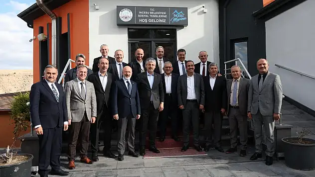 İlçe belediye başkanlarıyla birlikte istişare toplantısı