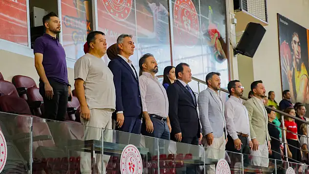 İlimizde U10-U12-U14 Kılıç federasyon kupası başladı
